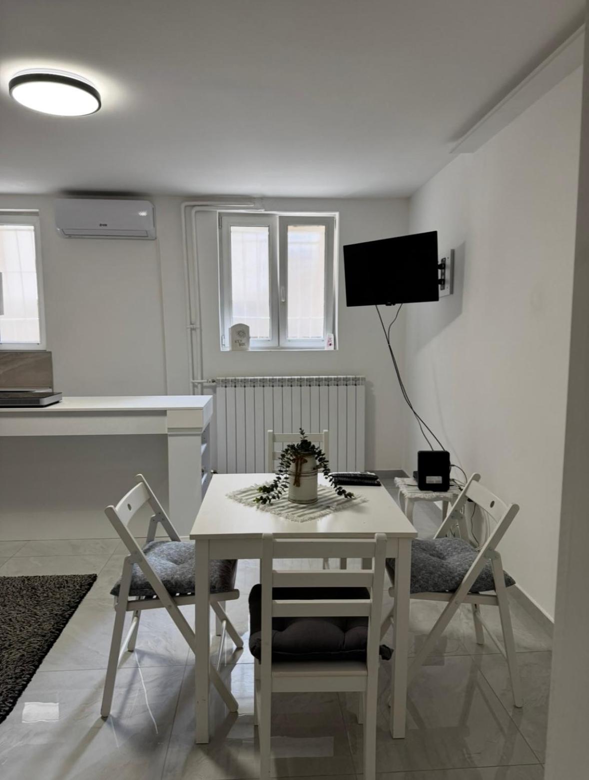 Alexandar13 Apartment Belgrad Exterior foto